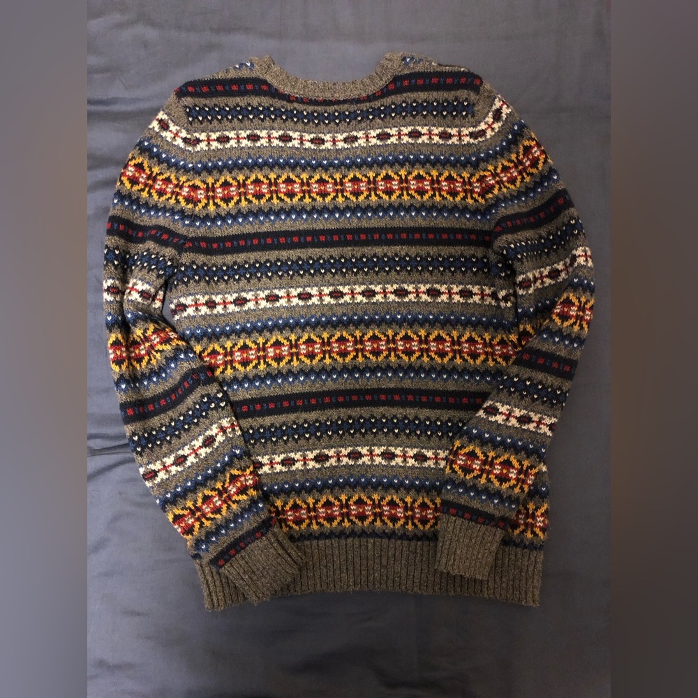 Abercrombie & Fitch sweater